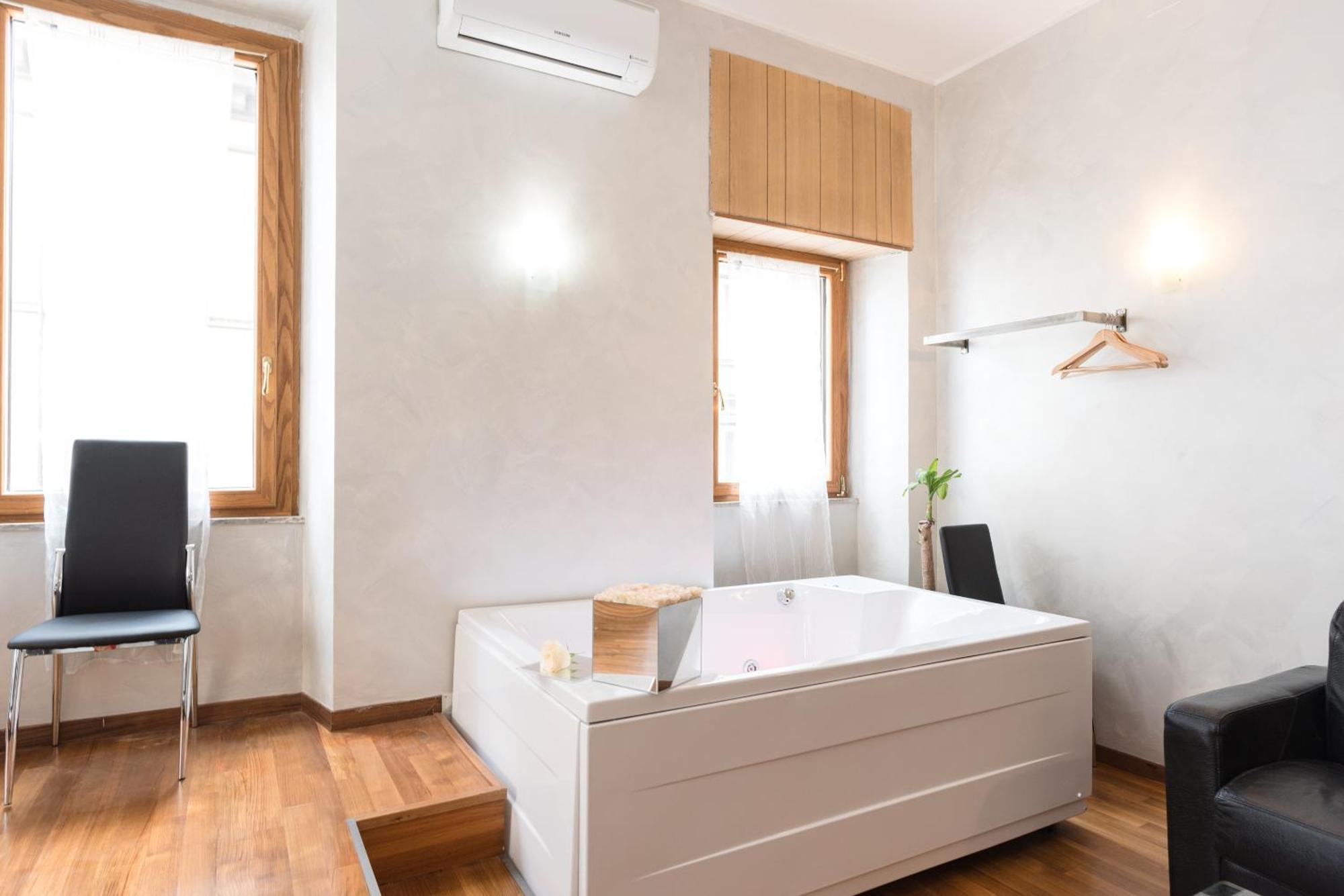 Prince'S Suite - Budget Rooms & Apt Piazza Del Popolo روما المظهر الخارجي الصورة