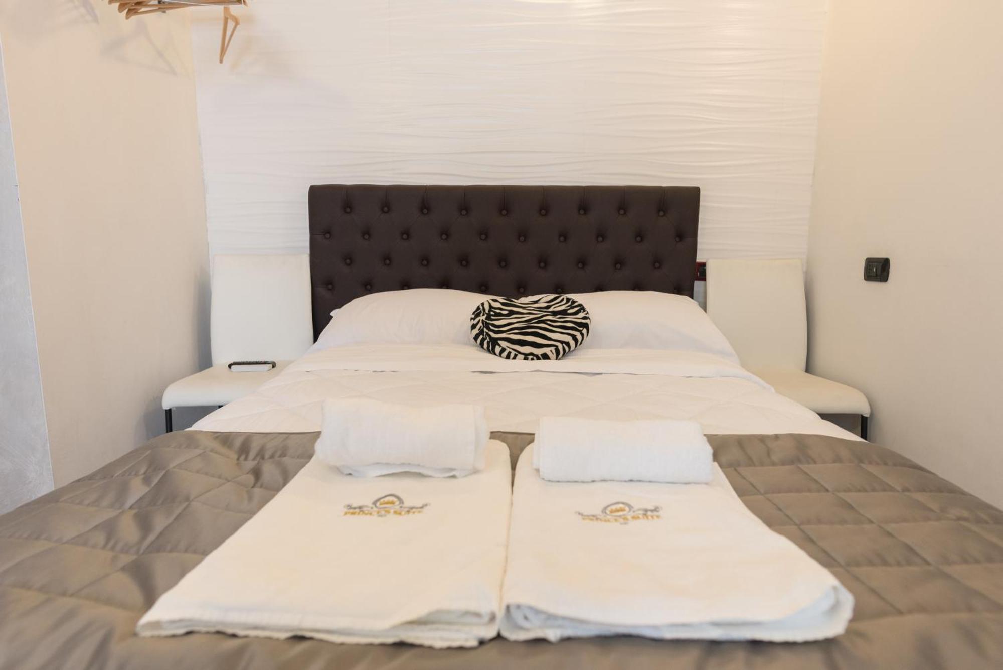 Prince'S Suite - Budget Rooms & Apt Piazza Del Popolo روما المظهر الخارجي الصورة